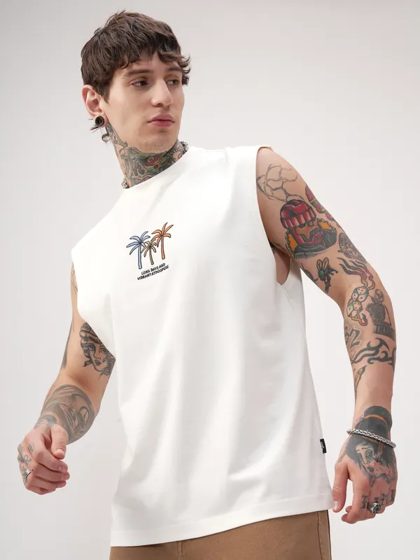 Highlander Men Off White Printed Round Neck T-Shirt