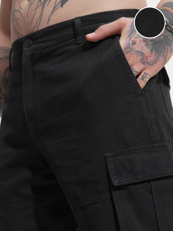 Highlander Men Black Relaxed Fit Cargo Shorts