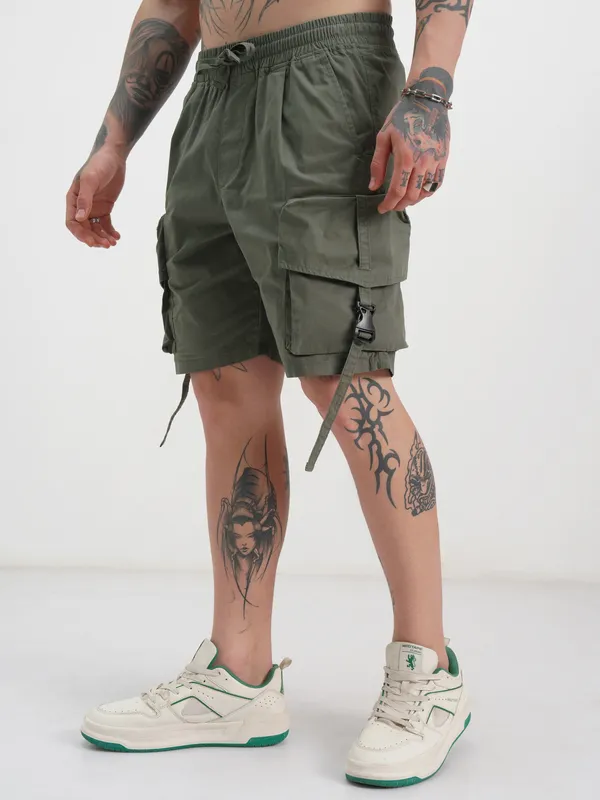 Highlander Men Olive Slim Fit Cargo Shorts