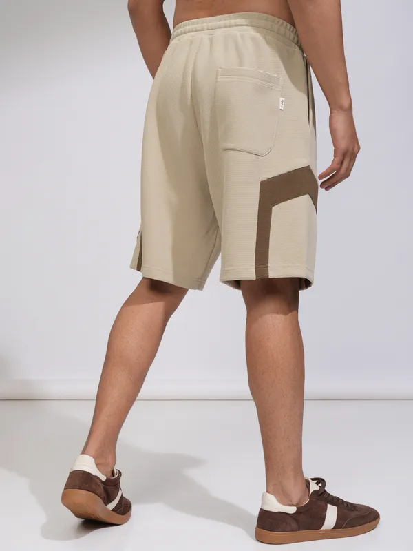 Highlander Men Beige Loose Fit Shorts