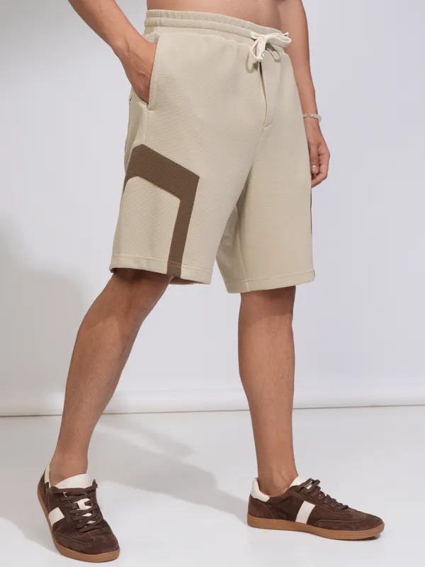 Highlander Men Beige Loose Fit Shorts