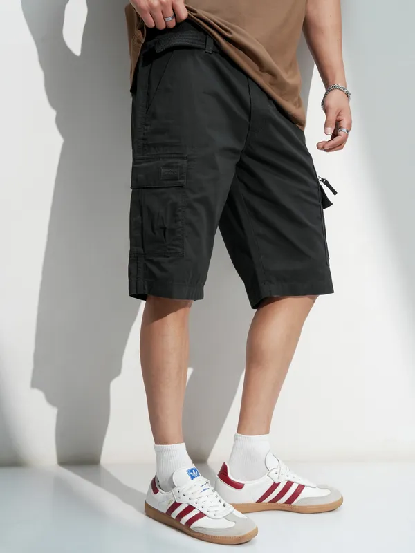Highlander Men Black Regular Fit Cargo Shorts