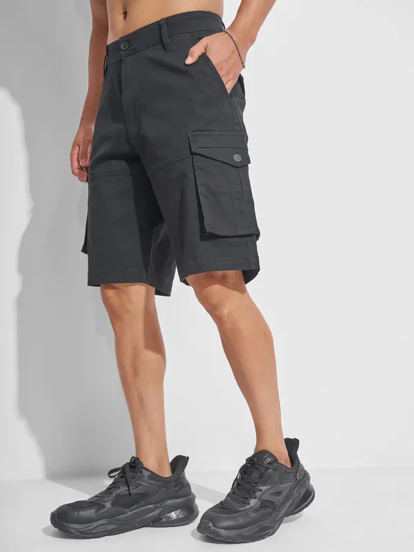 Highlander Men Black Regular Fit Cargo Shorts