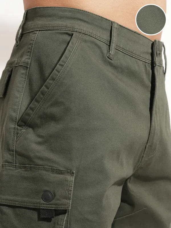 Highlander Men Green Regular Fit Cargo Shorts