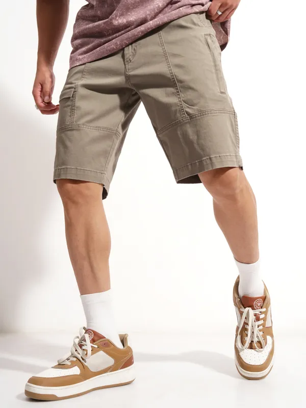 Highlander Men Grey Relaxed Fit Cargo Shorts