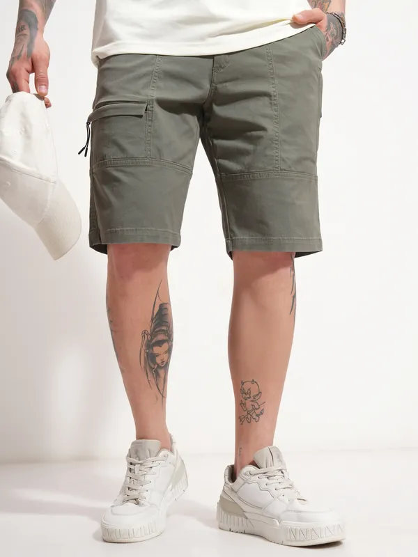 Highlander Men Teal Relaxed Fit Cargo Shorts