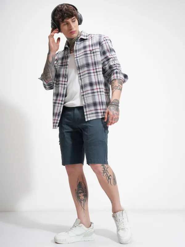 Highlander Men Blue Relaxed Fit Cargo Shorts