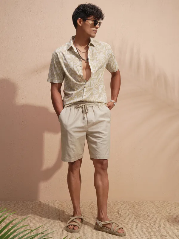 Highlander Men Grey Loose Fit Shorts