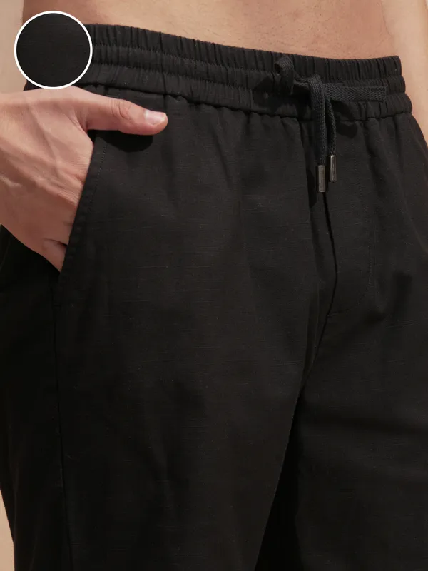 Highlander Men Black Loose Fit Shorts