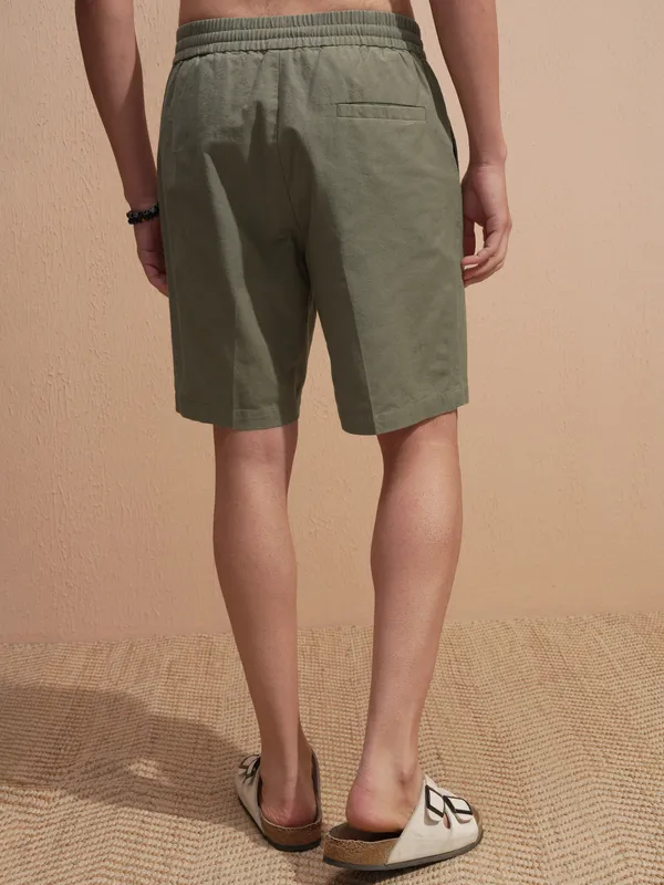 Highlander Men Green Loose Fit Shorts