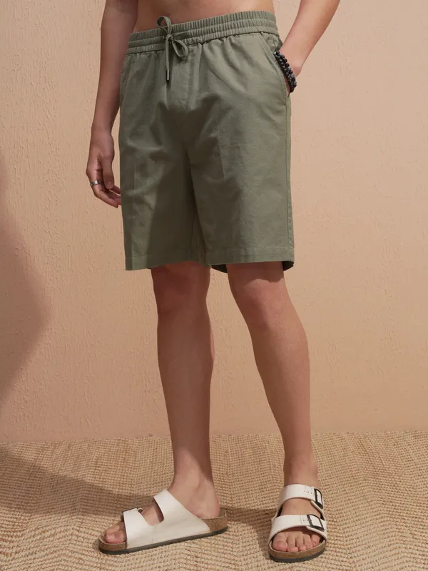 Highlander Men Green Loose Fit Shorts