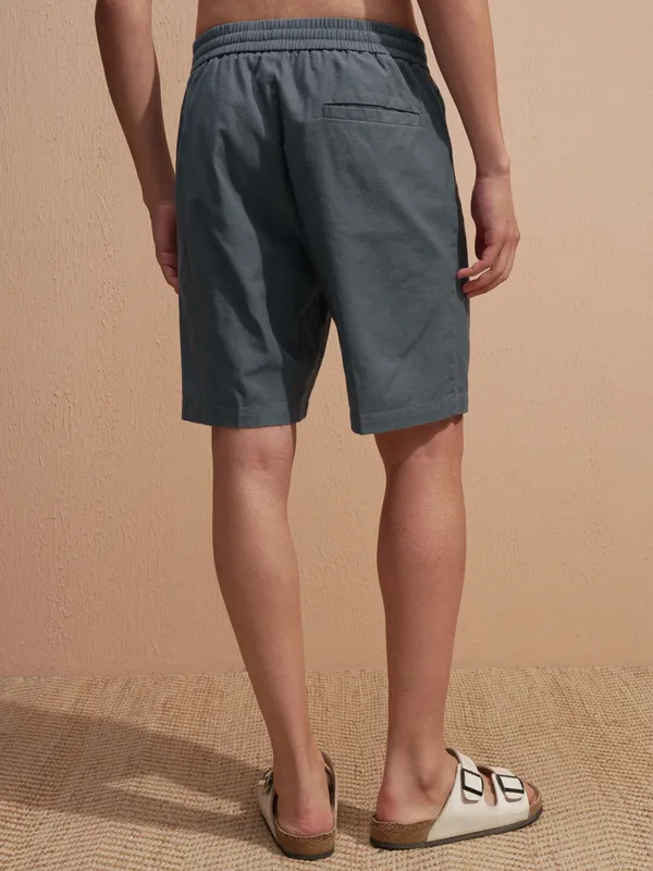 Highlander Men Grey Loose Fit Cargo Shorts