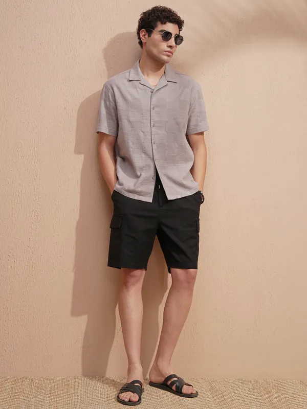 Highlander Men Black Loose Fit Cargo Shorts