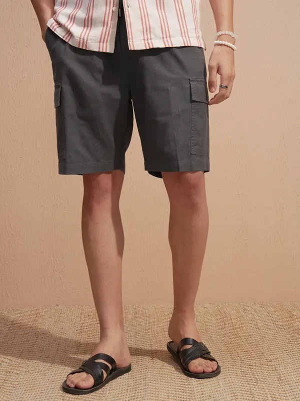 Highlander Men Grey Loose Fit Cargo Shorts