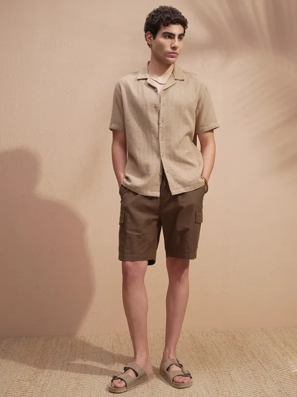 Highlander Men Brown Loose Fit Cargo Shorts