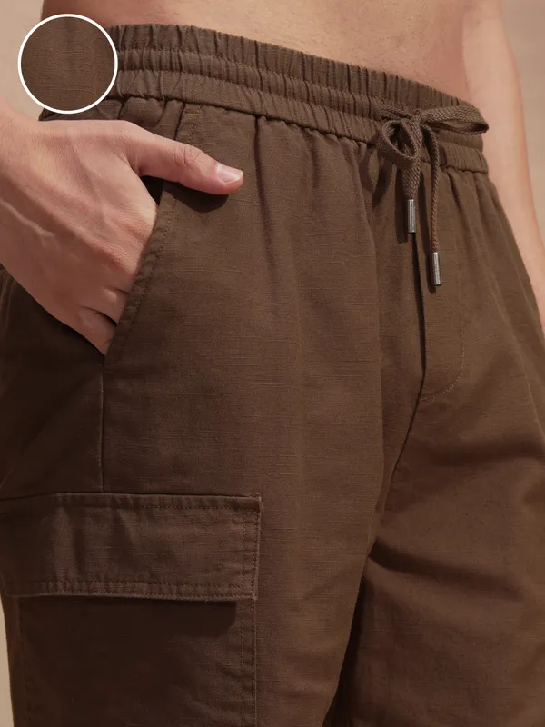 Highlander Men Brown Loose Fit Cargo Shorts