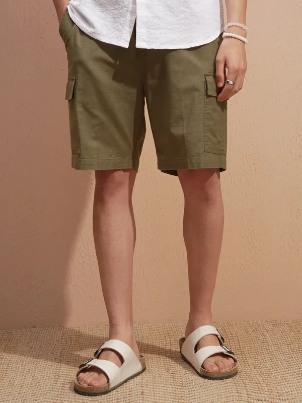 Highlander Men Brown Loose Fit Cargo Shorts
