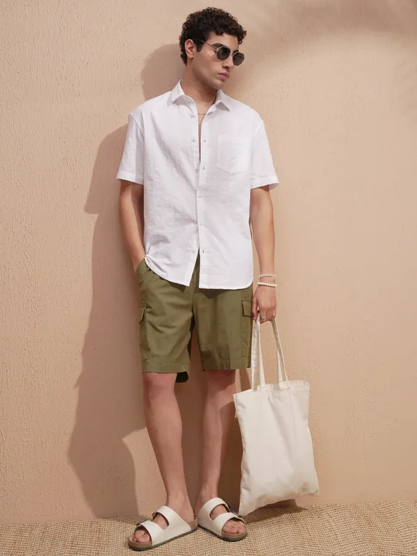 Highlander Men Brown Loose Fit Cargo Shorts