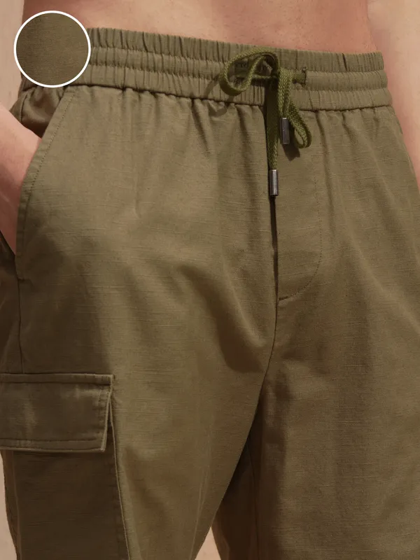 Highlander Men Brown Loose Fit Cargo Shorts