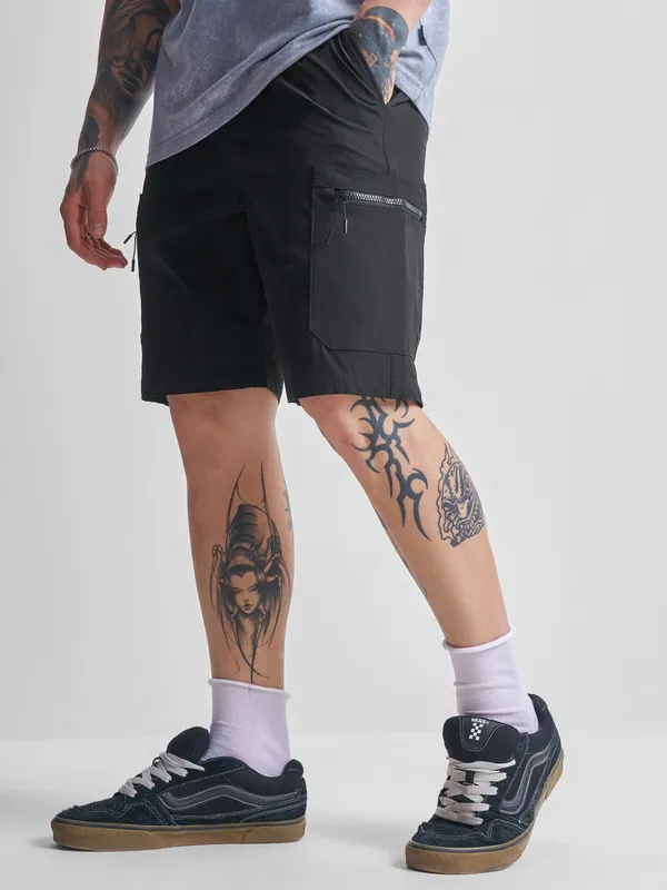 Highlander Men Black Slim Fit Cargo Shorts
