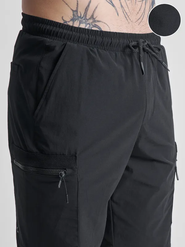 Highlander Men Black Slim Fit Cargo Shorts