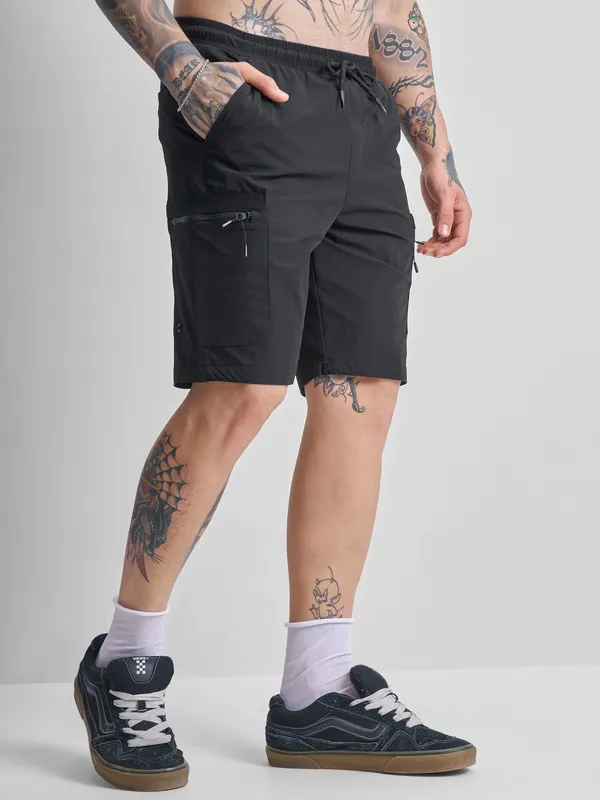 Highlander Men Black Slim Fit Cargo Shorts