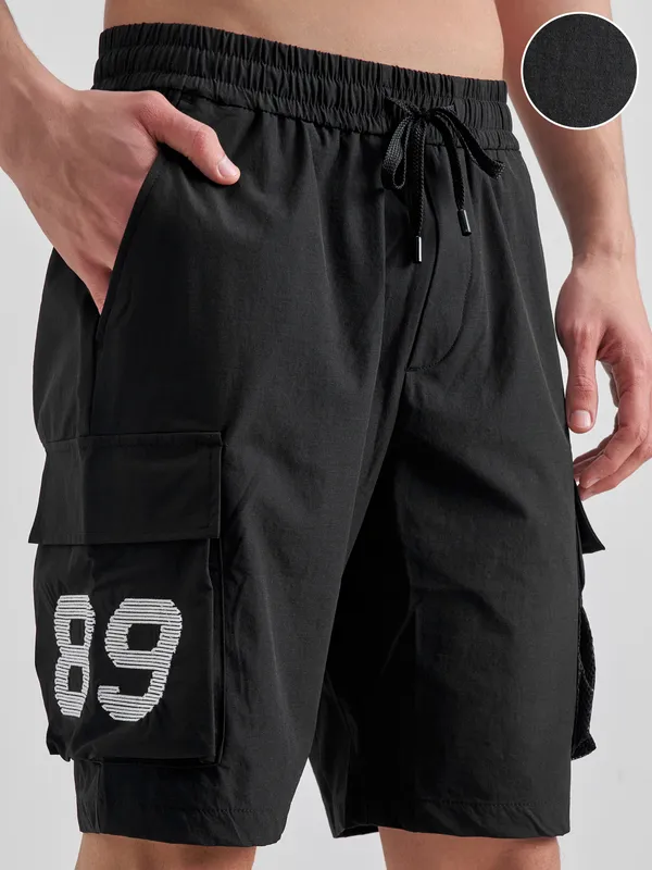 Highlander Men Black Slim Fit Cargo Shorts