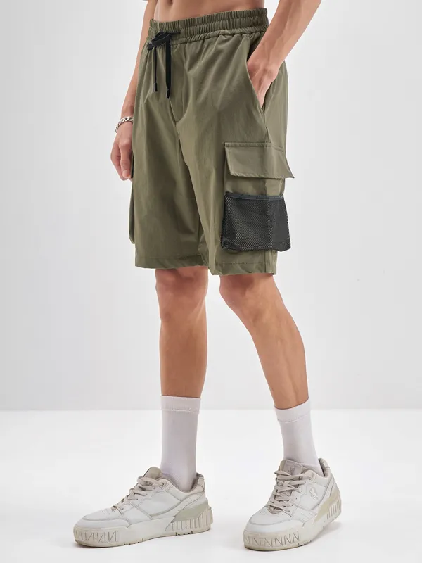 Highlander Men Olive Regular Fit Cargo Shorts