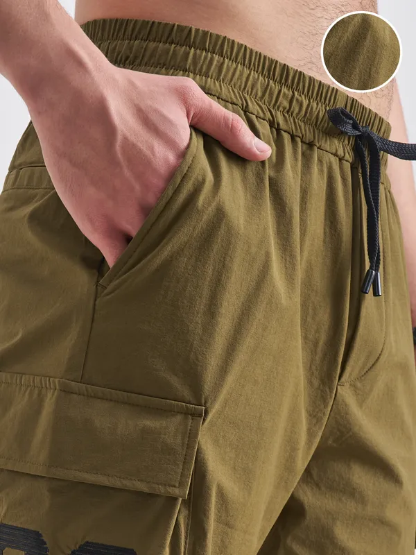 Highlander Men Brown Slim Fit Cargo Shorts