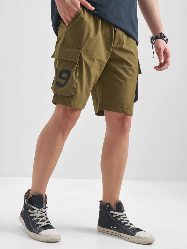 Highlander Men Brown Slim Fit Cargo Shorts