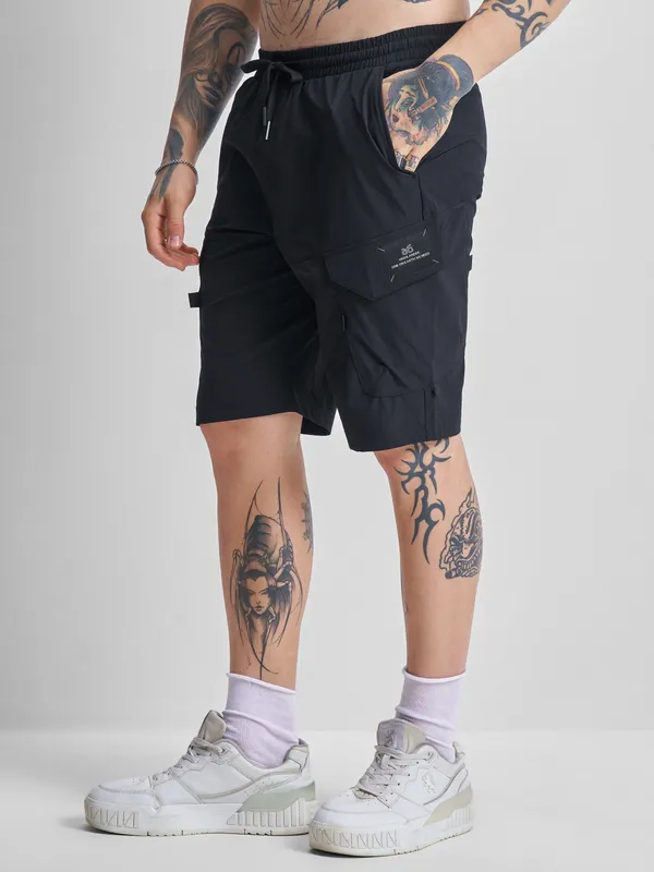 Highlander Men Black Slim Fit Cargo Shorts