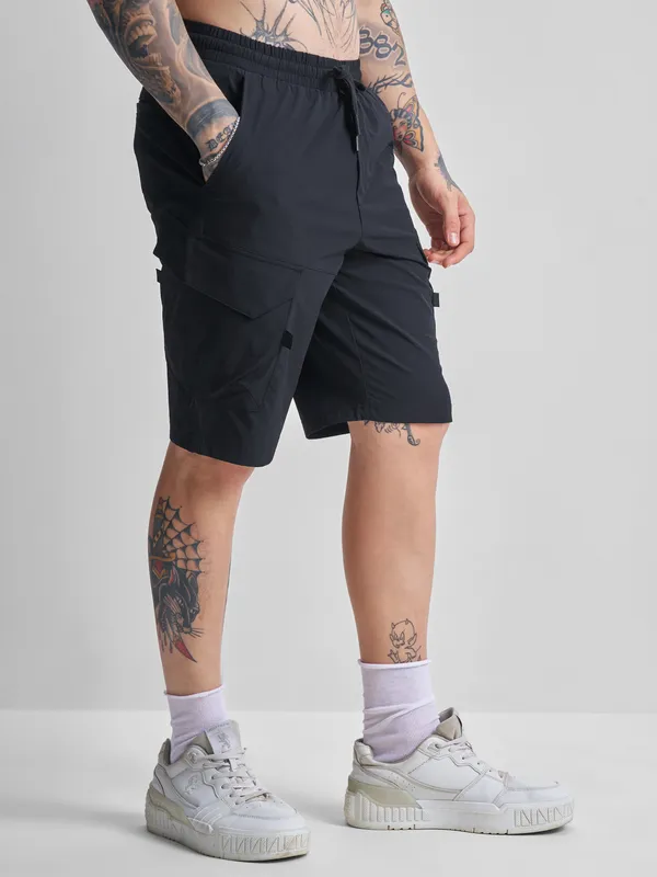 Highlander Men Black Slim Fit Cargo Shorts