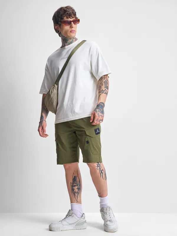 Highlander Men Green Slim Fit Cargo Shorts