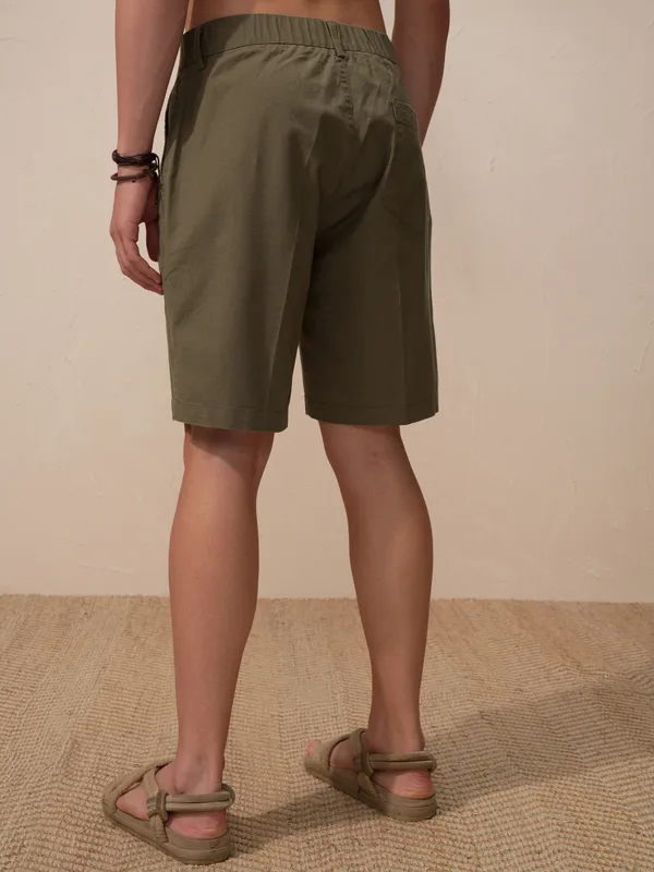 Highlander Men Olive Relaxed Fit Shorts