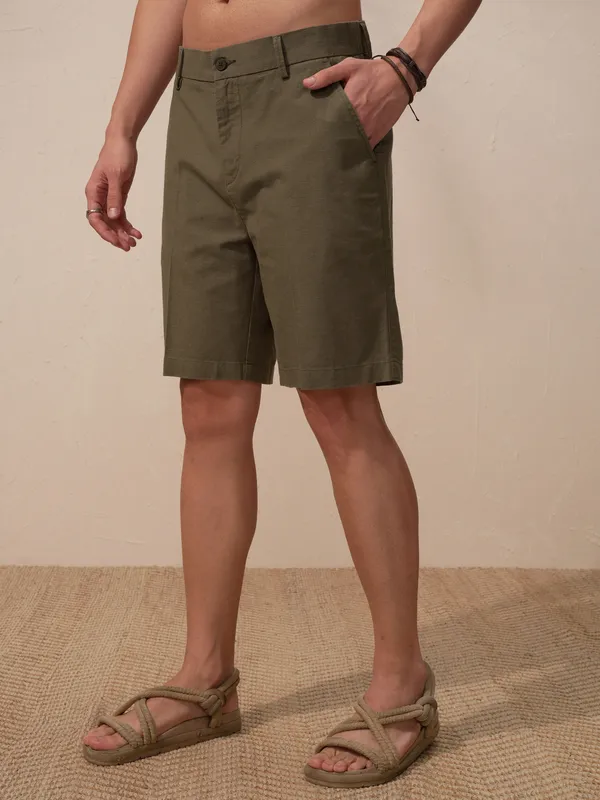 Highlander Men Olive Relaxed Fit Shorts
