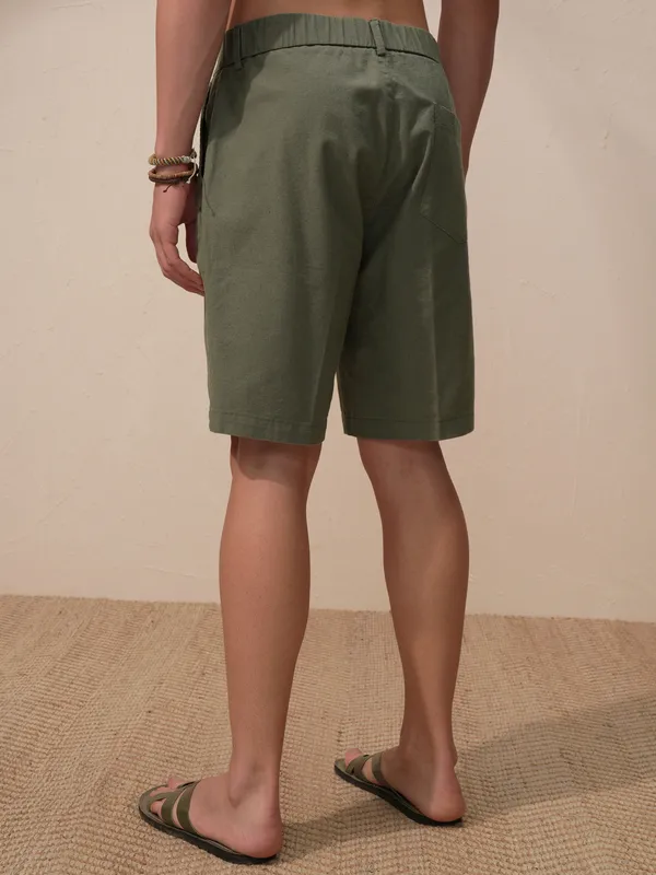 Highlander Men Green Relaxed Fit Shorts
