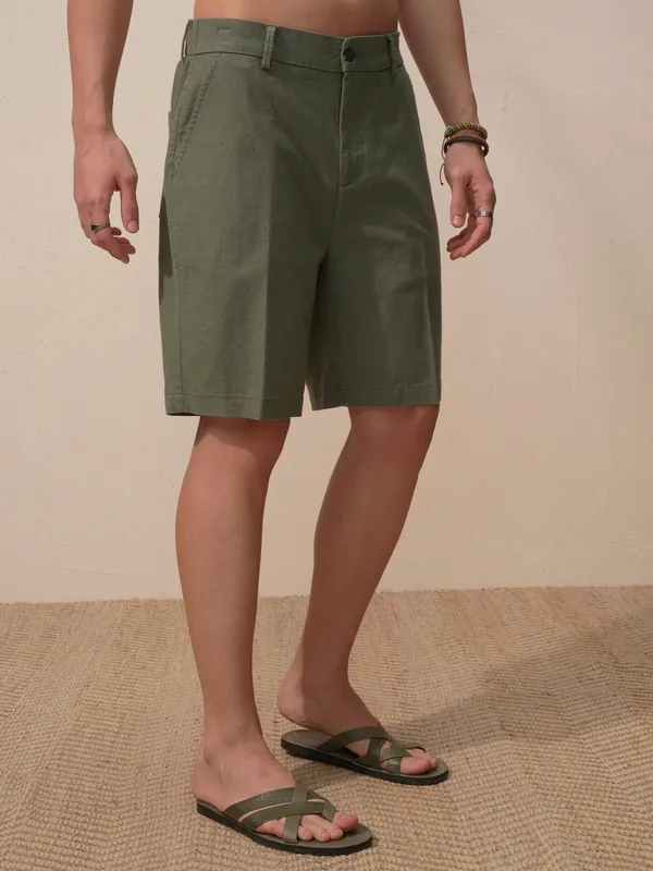 Highlander Men Green Relaxed Fit Shorts