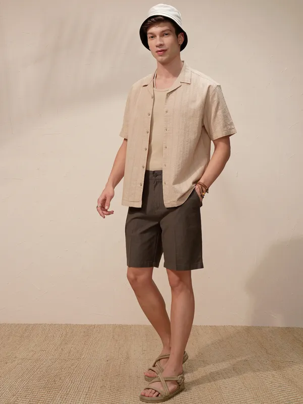 Highlander Men Brown Relaxed Fit Shorts