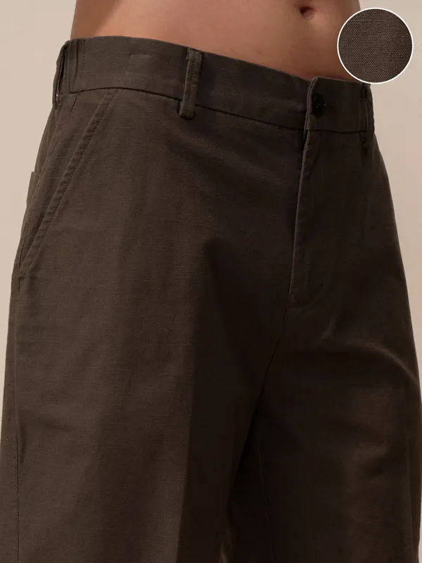 Highlander Men Brown Relaxed Fit Shorts