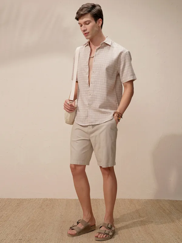 Highlander Men Beige Relaxed Fit Shorts