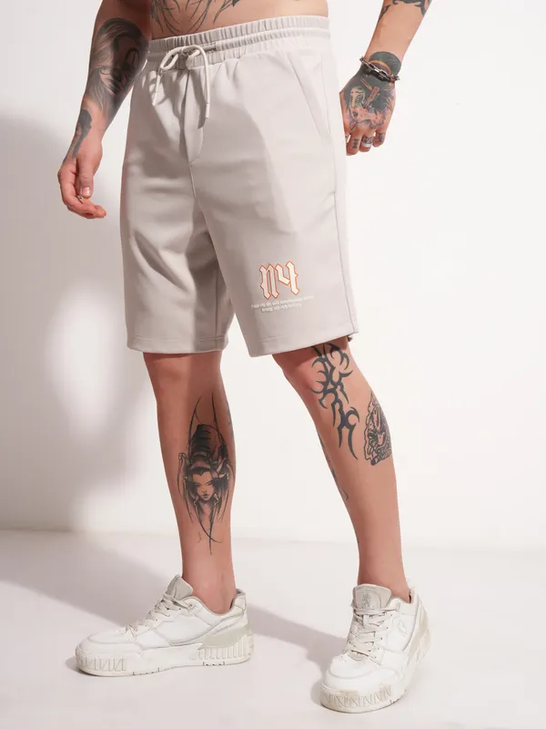 Highlander Men Cream Loose Fit Shorts