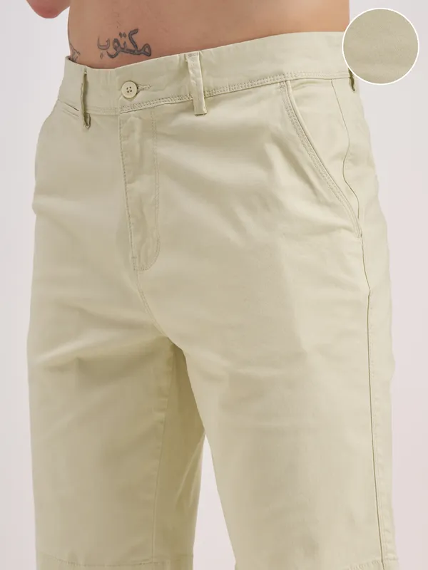 Highlander Men Cream Slim Fit Chino Shorts