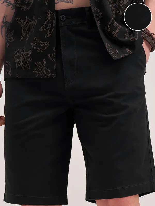Highlander Men Black Slim Fit Chino Shorts