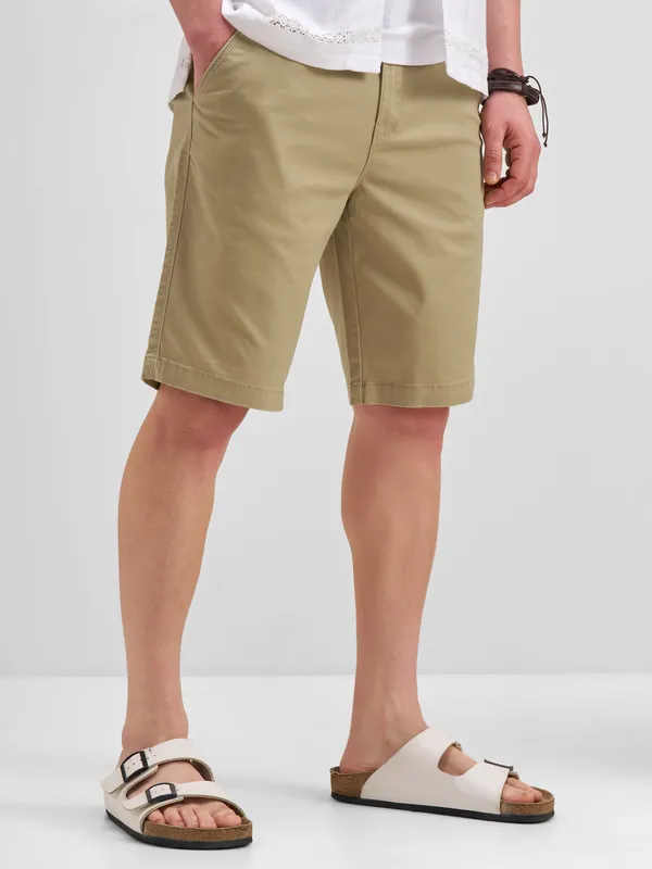 Highlander Men Beige Slim Fit Chino Shorts