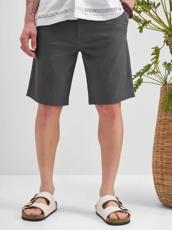 Highlander Men Grey Slim Fit Chino Shorts