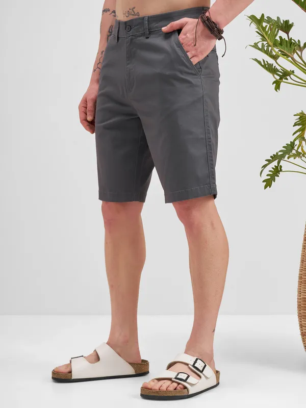 Highlander Men Grey Slim Fit Chino Shorts