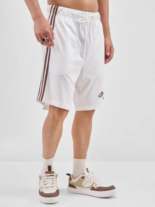 Highlander Men White Relaxed Fit Regular Shorts