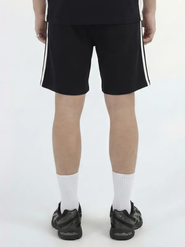 Highlander Men Black Relaxed Fit Regular Shorts