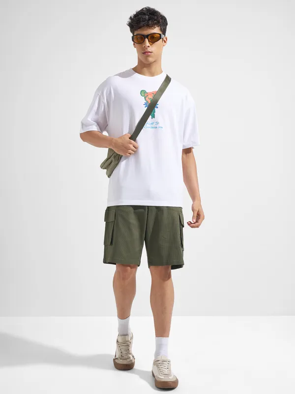 Highlander Men Olive Relaxed Fit Cargo Shorts