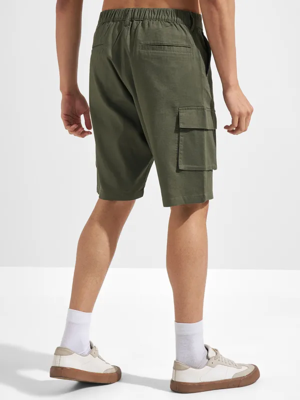 Highlander Men Olive Relaxed Fit Cargo Shorts